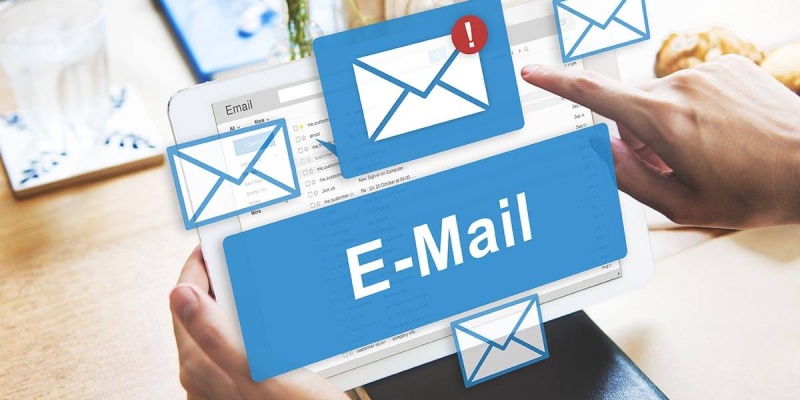 Gửi email thắc mắc của người chơi